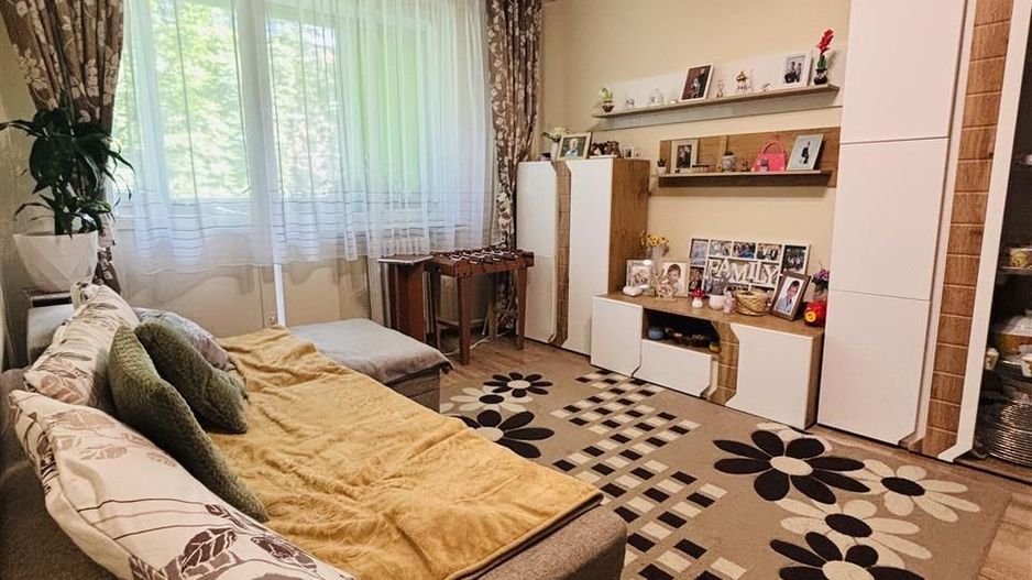 APARTAMENT CU 2 CAMERE SEMIDECOMANDAT ZONA ROGERIUS - Poză 2