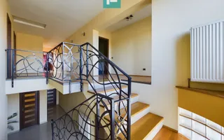 Vilă spațioasă cu 8 camere, Grădiște - Poză 31