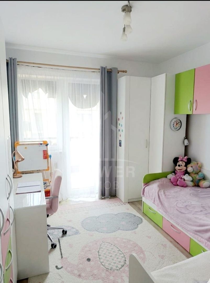 Apartament cu 3 camere de vânzare în zona Calea Surii Mici - Poză 4