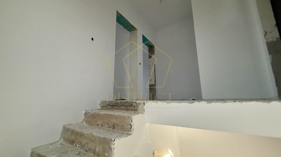 Duplex cu perete dublu cu toate utilitatile | Sanandrei - Poză 10