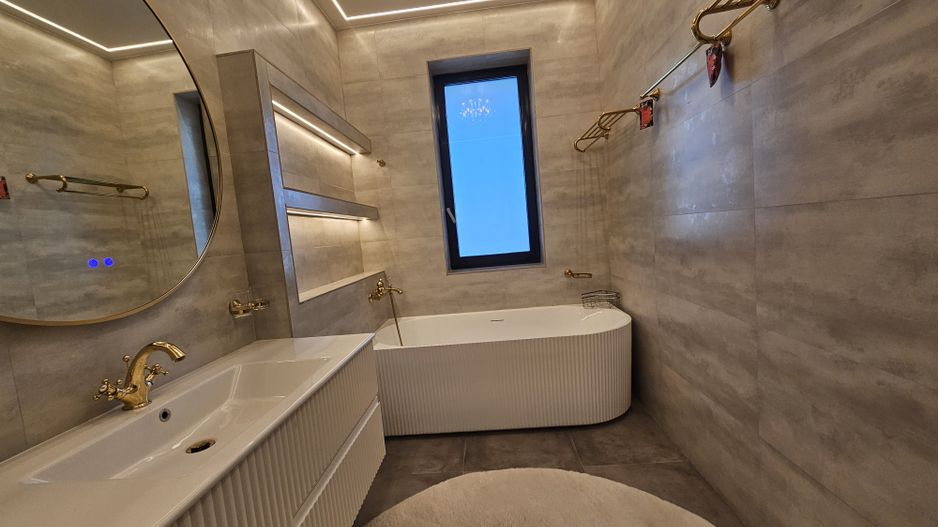 Apartament 4 camere premium de inchiriat/Lake On/Mamaia - Poză 8