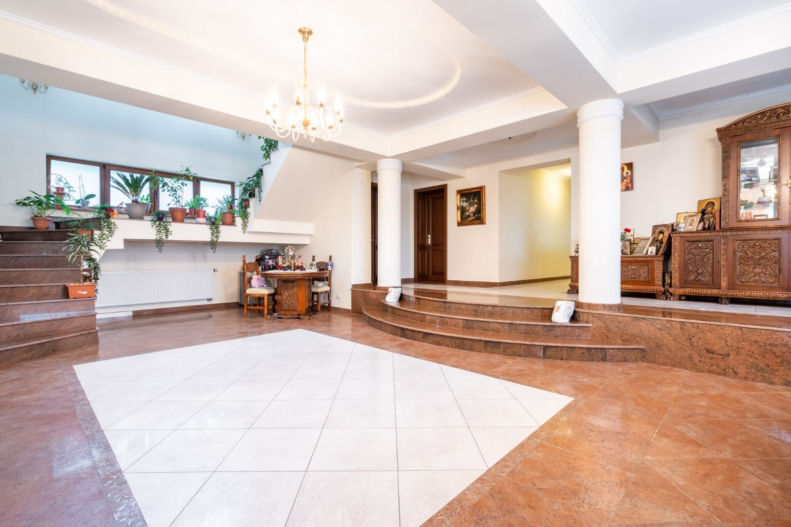 Vilă premium 11 camere | Dămăroaia | saună | fitness | teren 1.000mp - Poză 1