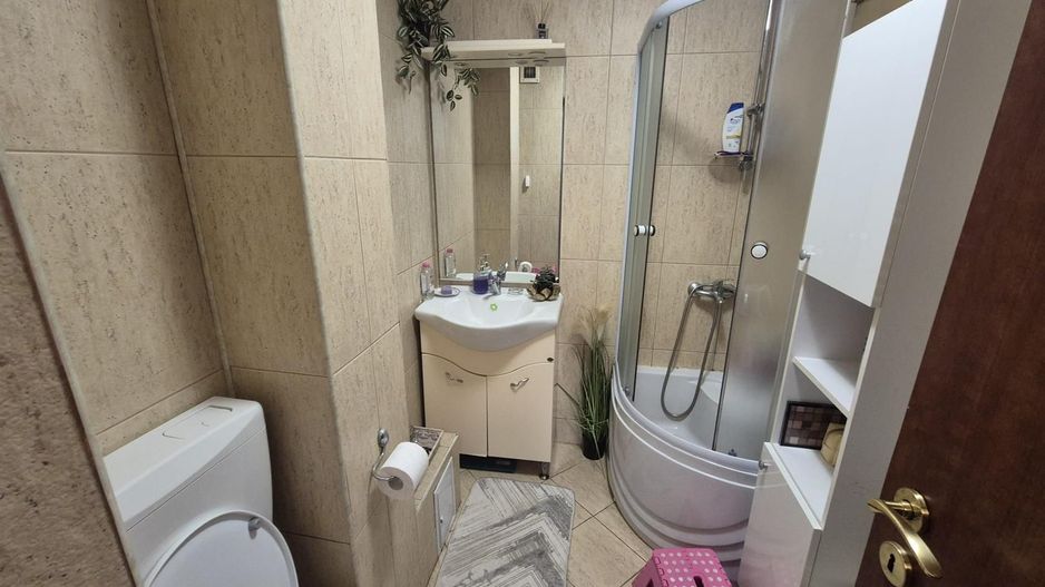 Apartament 2 camere, decomandat, Cetate, et.3 - Poză 6