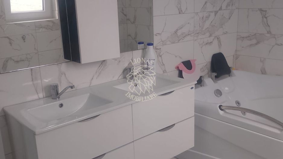 Casa 4 camere 154 mp-teren 600 mp-panorama spre oras-Zona La Soare - Poză 3