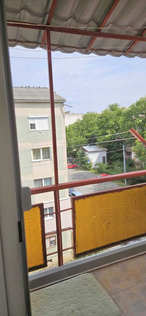 BRASADAS vinde ap 2 cam 52 mp etaj 4/4 in Micro 16. - Poză 5