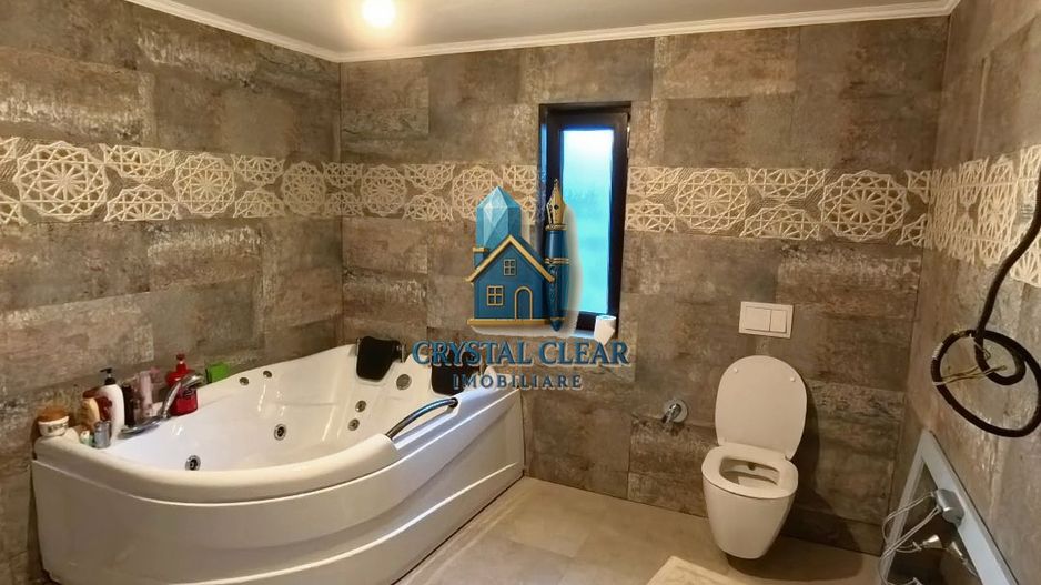 Casă 4 dormitoare și teren de 857 mp - zona Sântana de Mureș - Poză 19