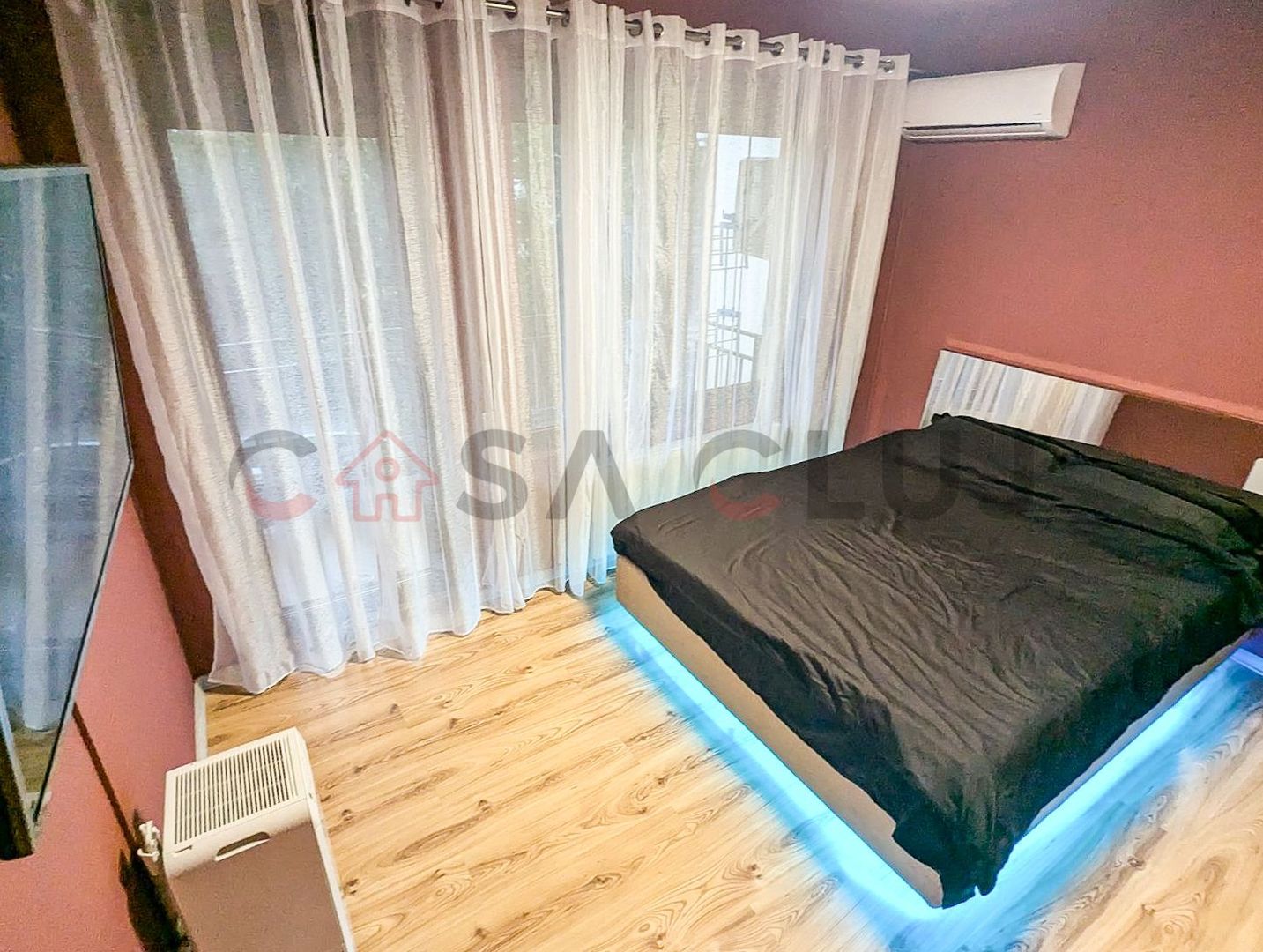 La cheie, cu doua locuri de parcare, ferit de agitatie si aglomeratie - Poză 6