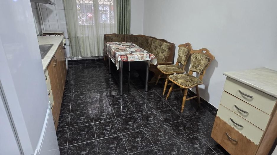 AP. 2 CAMERE GORJULUI, BUCATARIE DESCHISA, MOBILAT, METROU 5 MINUTE - Poză 6