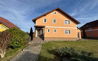 VILA 5 CAMERE,TEREN 560 MP, CAMPULUNG, ARGES - Poză 5