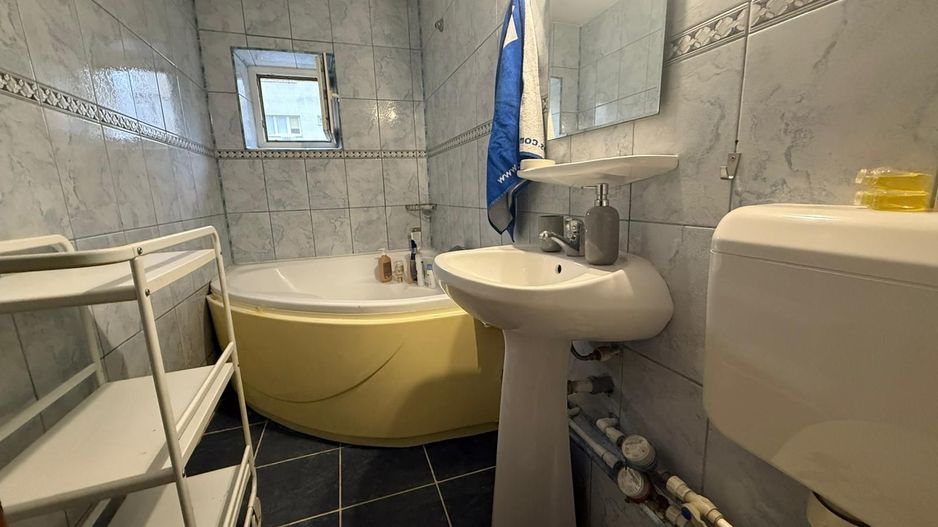 APARTAMENT 3 CAMERE BLOC REABILITAT | ETAJ INTERMEDIAR | ZONA OCTAVIAN GOGA - Poză 8