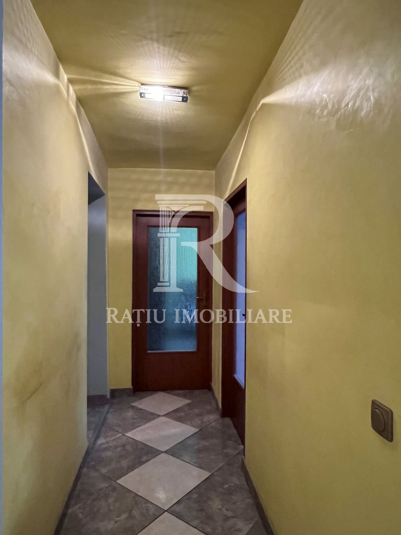 Apartament cu 3 camere | etaj 1 | ascensor | Rogerius | Oradea - Poză 5