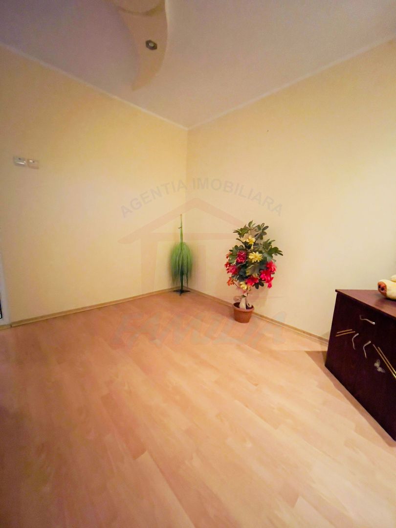 De vânzare apartament 2 camere – Micro 38, Galati - Poză 3