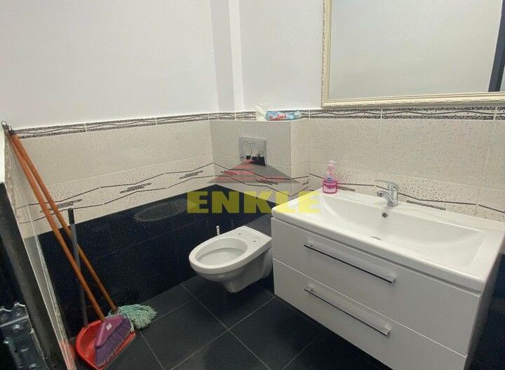 Spatiu comercial , suprafata de 51 mp,zona Primaverii,pret 500 euro usor neg - Poză 3
