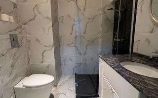 Apartament Renovat Complet 2 camere-et 1-parcare-curte comuna-Central - Poză 4