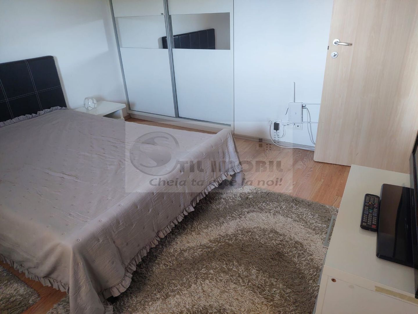 Apartament 2 camere,loc de parcare  Copou Bellevue 450 €/luna - Poză 5