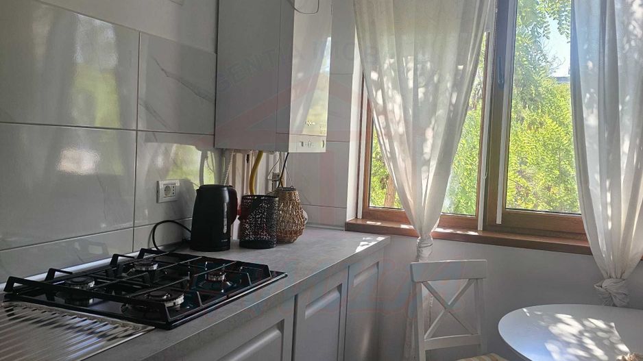 Vanzare apartament cu 3 camere, Tiglina 1, et. 2, Pret 86.000 EURO - Poză 2