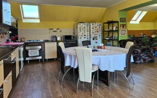 Casă plus Spațiu comercial 741 mp, Teren 906 mp Brasov - zona Blumana - Poză 3