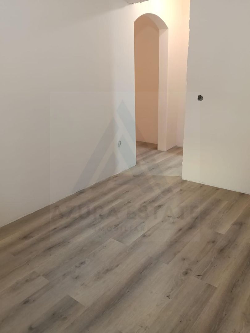 Apartament 2 camere 45 mp utili pivnița 11 mp zona Mihai Viteazul - Poză 2