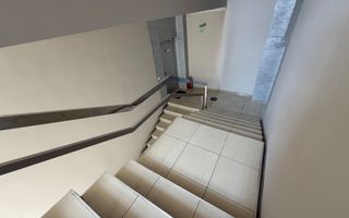 Spatiu de birou de inchiriat - Poză 11