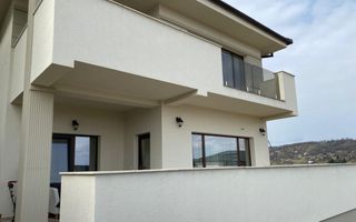 Casa ultrafinisata 199 mp utili garaj si teren 410 mp in Cisnadioara - Poză 1