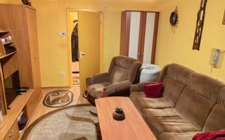 Apartament decomandat 2 camere cu balcon Lacramioarei - Poză 1