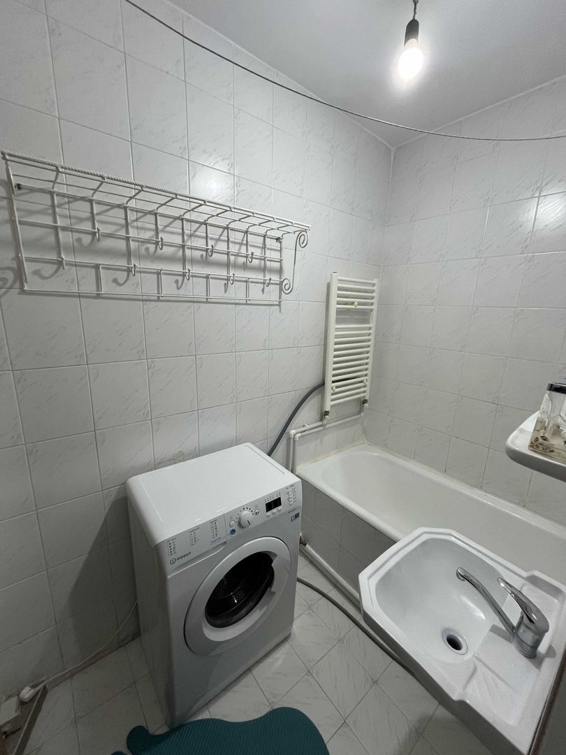 Garsoniera decomandata, centrala proprie, AC, zona Penny Fizicienilor - Poză 7