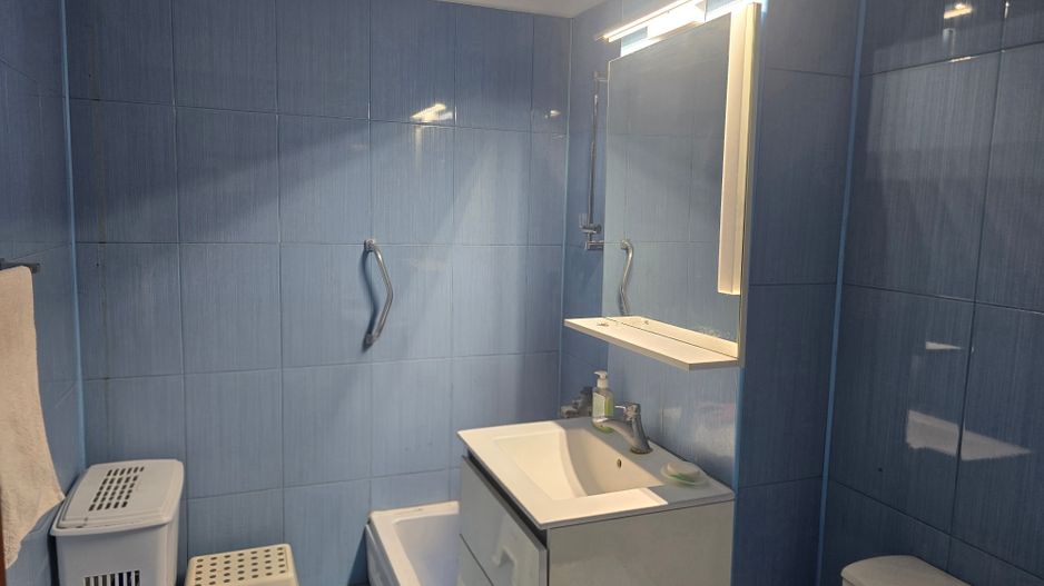 Apartament deosebit si loc parcare în zona Palazu Mare - Poză 3
