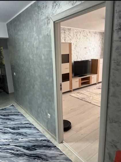 De închiriat apartament cu 2 camere în Micro 17, etaj 2, 450 euro - Poză 3