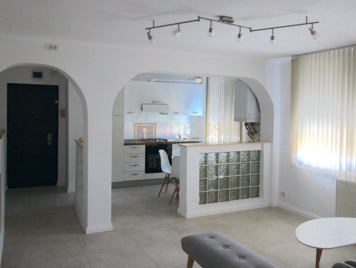 Ultracentral, Piata Victoriei, loc parcare - Poză 4