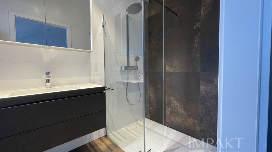 Casă de închiriat cu finisaje de excepție în Zona Semicentrală - Poză 13