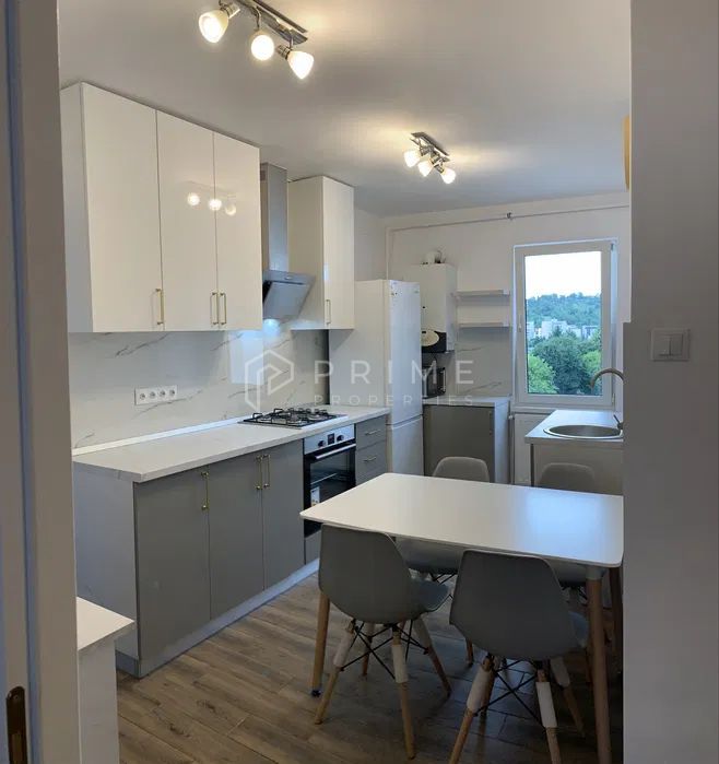 Apartament cu 3 camere, 2 băi, complet mobilat și utilat – Zona Tudor - Poză 4