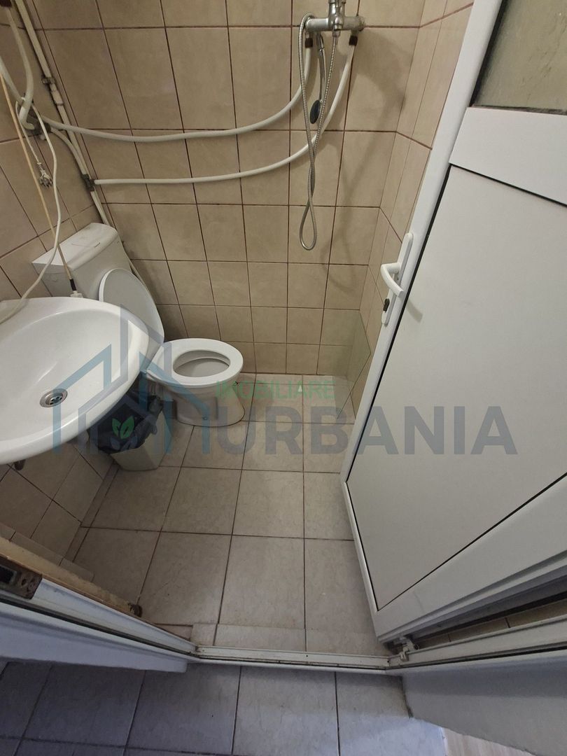 Garsonieră, etaj 1, zona Podu Ros – Cantemir, cu baie, Iași - Poză 2