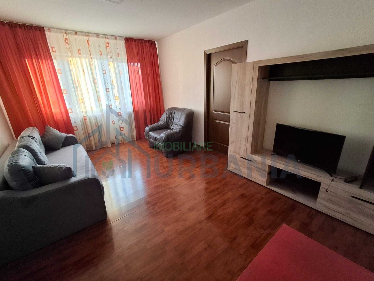 Apartament de închiriat, zona Bl. Tutora 4/4, între Podul Roș și Țesătura, Iași - Poză 2