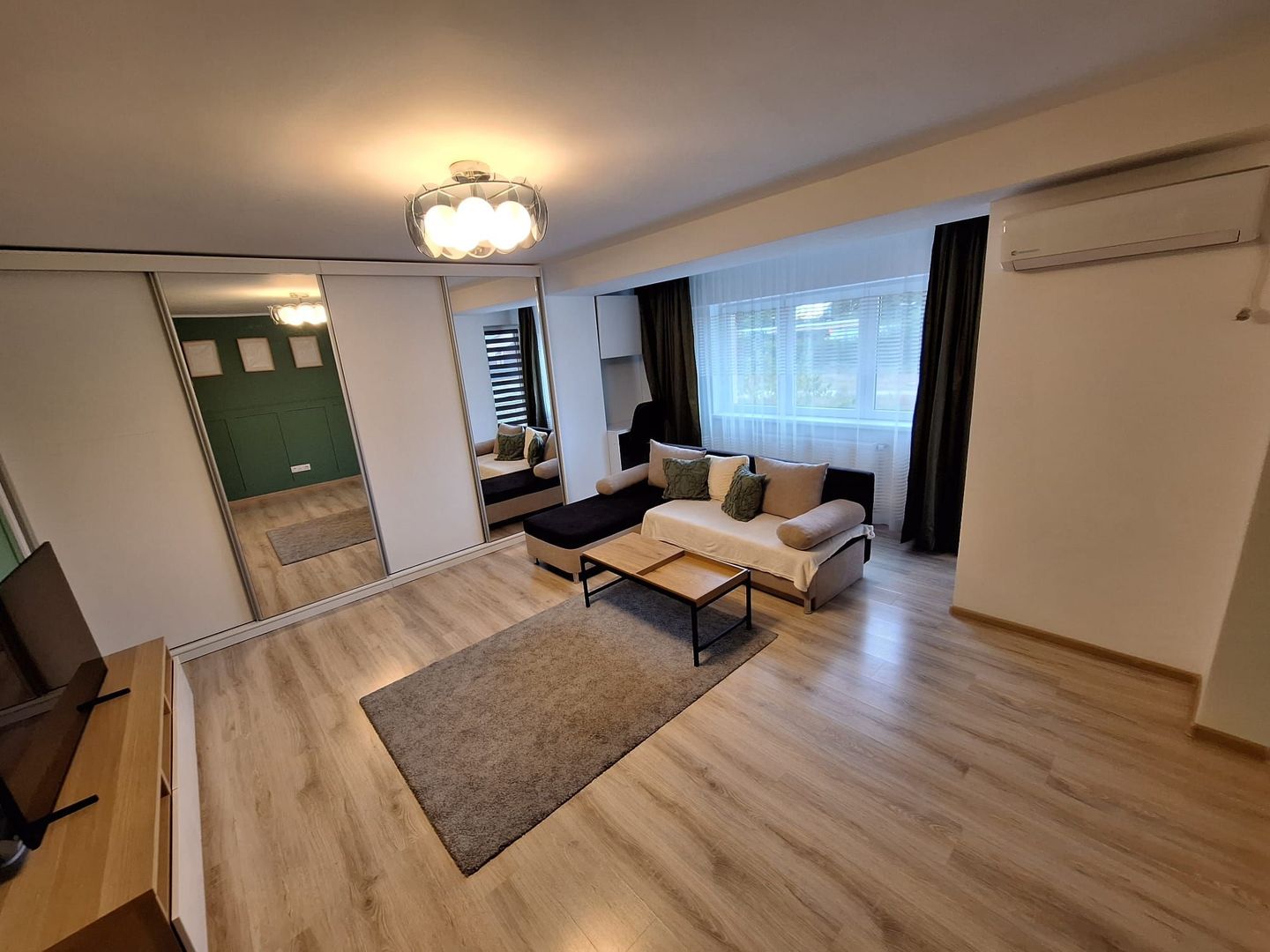 2 camere - DECOMANDAT - Mobilat SI Utilat - Parcare Subterana - Poză 17