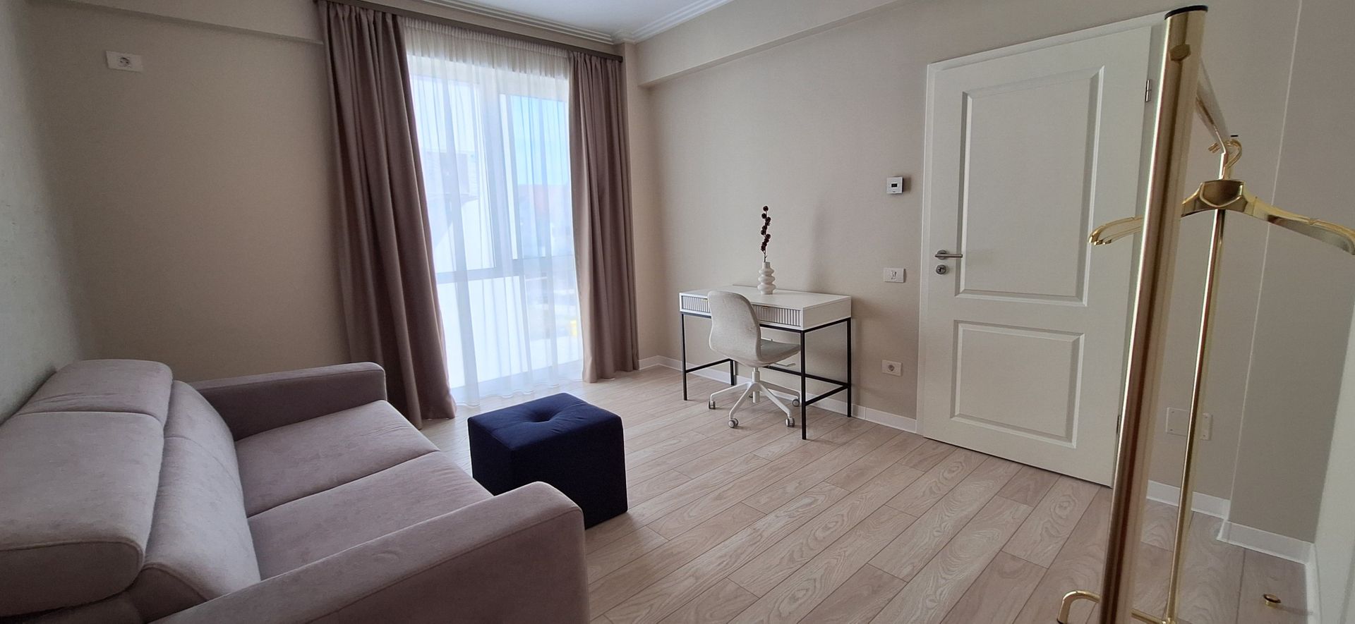 Apartament mobilat si utilat cu 2 locuri de parcare - Poză 17