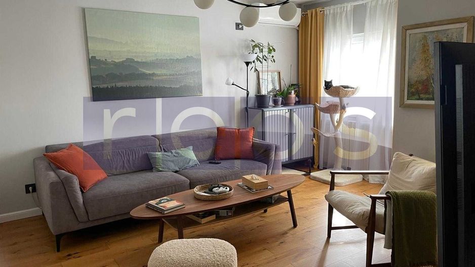 DE VANZARE APARTAMENT RENOVAT  3 CAMERE - PARCARE-  LUJERULUI - Poză 2