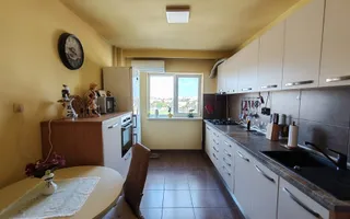 Apartament 4 camere, Brancoveanu/Izvorul Rece, 2 bai, 2 balcoane - Poză 14