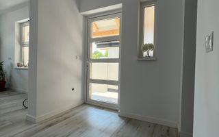 De vânzare apartament la Casa de 2 camere/singur in curte/acces auto - Poză 6