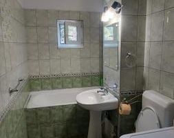3 camere | 2 bai | Etaj 1 | Zona excelenta | - Poză 8