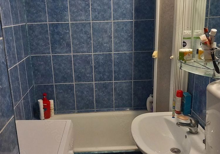 BRASADAS vinde garsoniera pe Ostrovului la etajul 2/4. - Poză 4