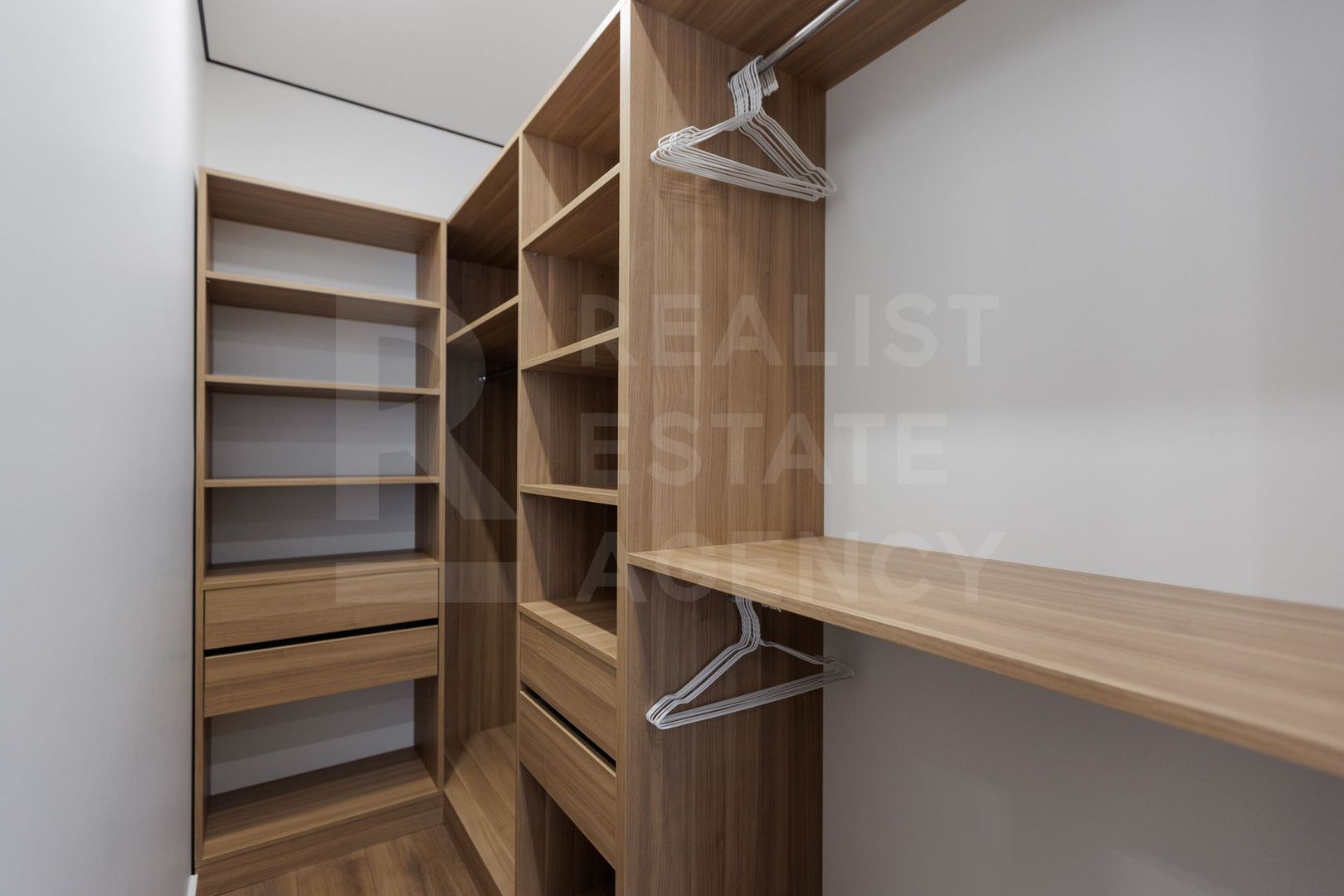 Vânzare, apartament, 1 dormitor + living, str. Ghica Vodă, Botanica - Poză 21