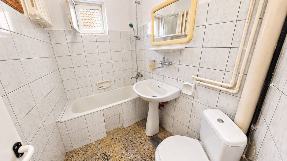 Casă cu 3 dormitoare și teren de 539 mp, Satu Mare str St, O Iosif - Poză 16