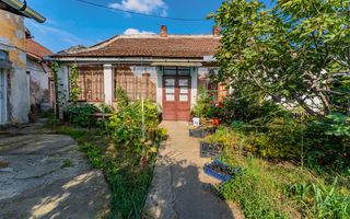 Apartament cu 3 camere Pârneava - Poză 1