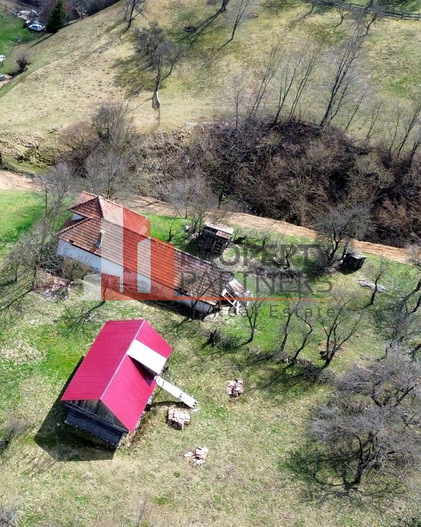 Casă autentică cu teren de 11.150 mp – Bran, Șimon | vedere Bucegi - Poză 12