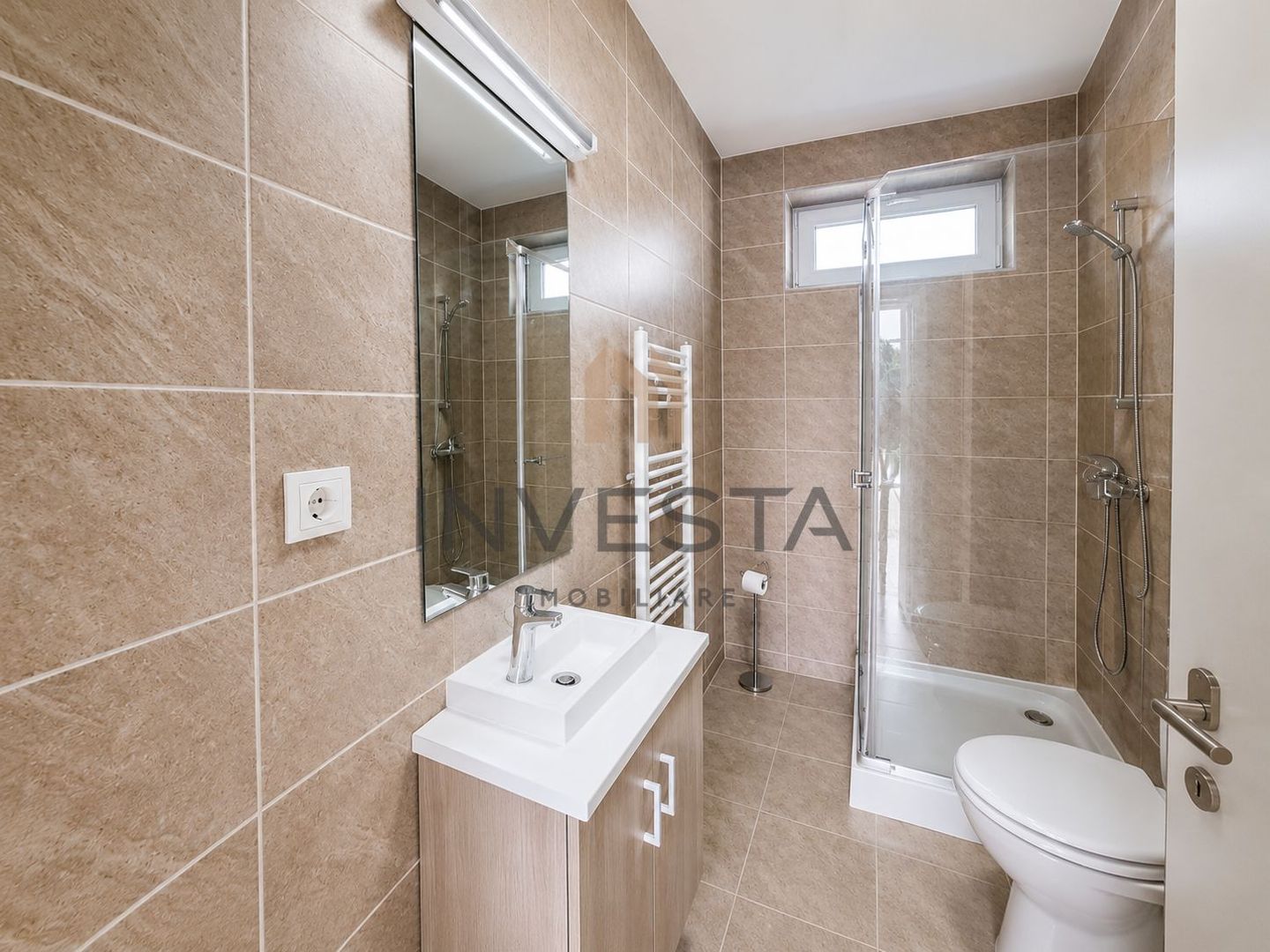 Casa tip duplex cu 4 camere de inchiriat in cartierul Europa - Poză 10