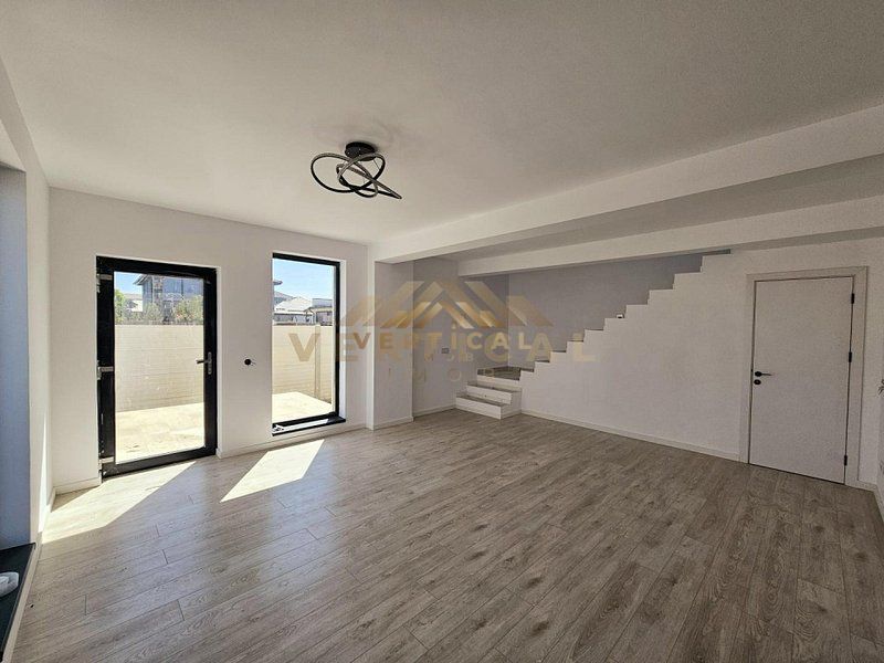 De vanzare casa 4 camere in comuna Berceni - Poză 11