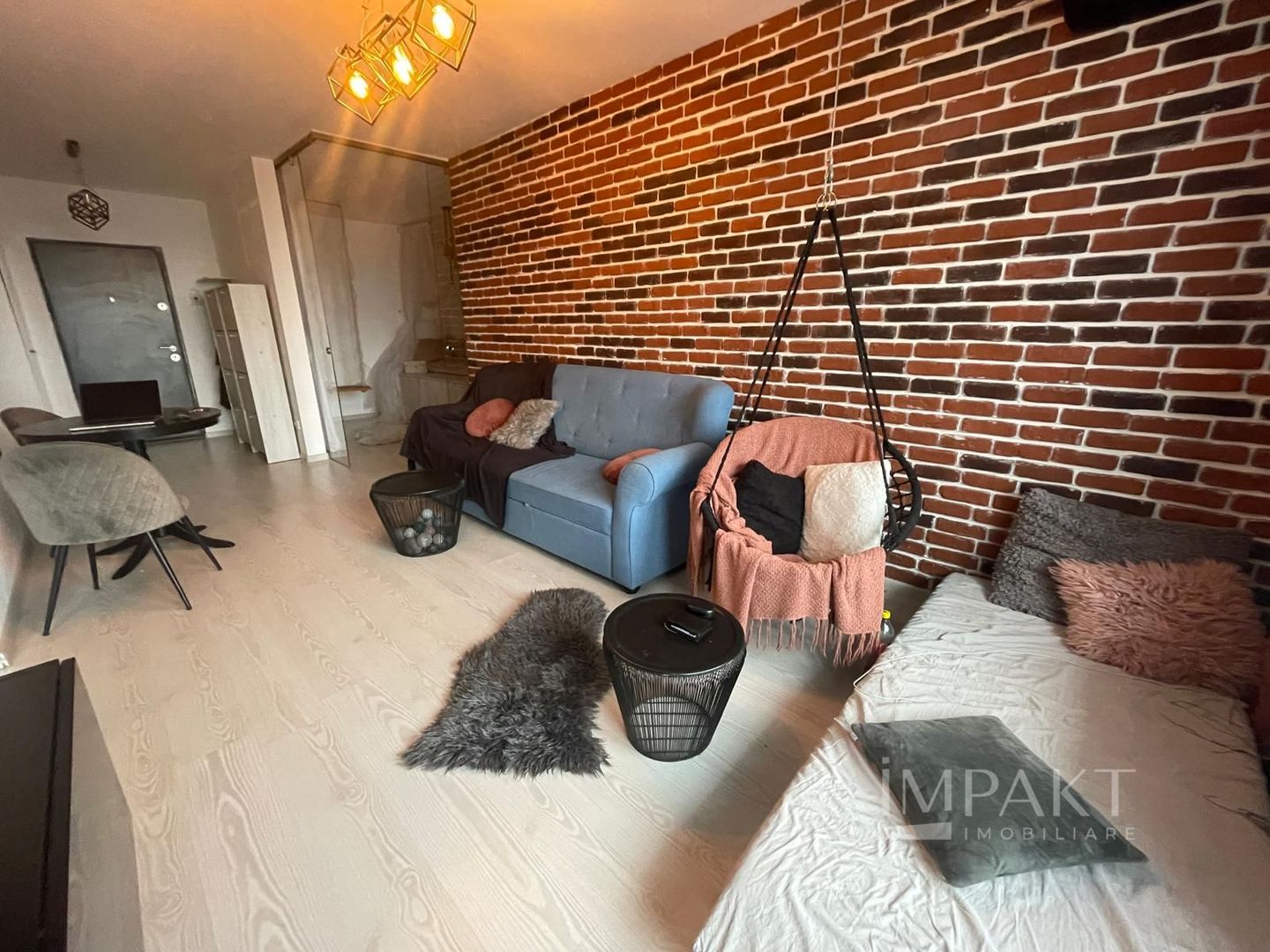 Apartament 1 camera + nisa de dormit, bucatarie separata - Poză 2