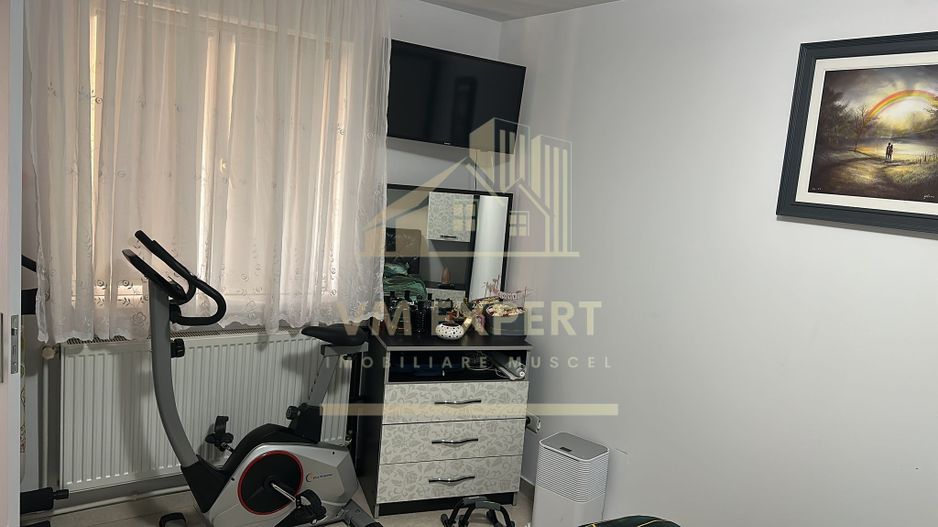 APARTMENT 2 CAMERE ETAJ 3 CAMPULUNG VIȘOI - Poză 7