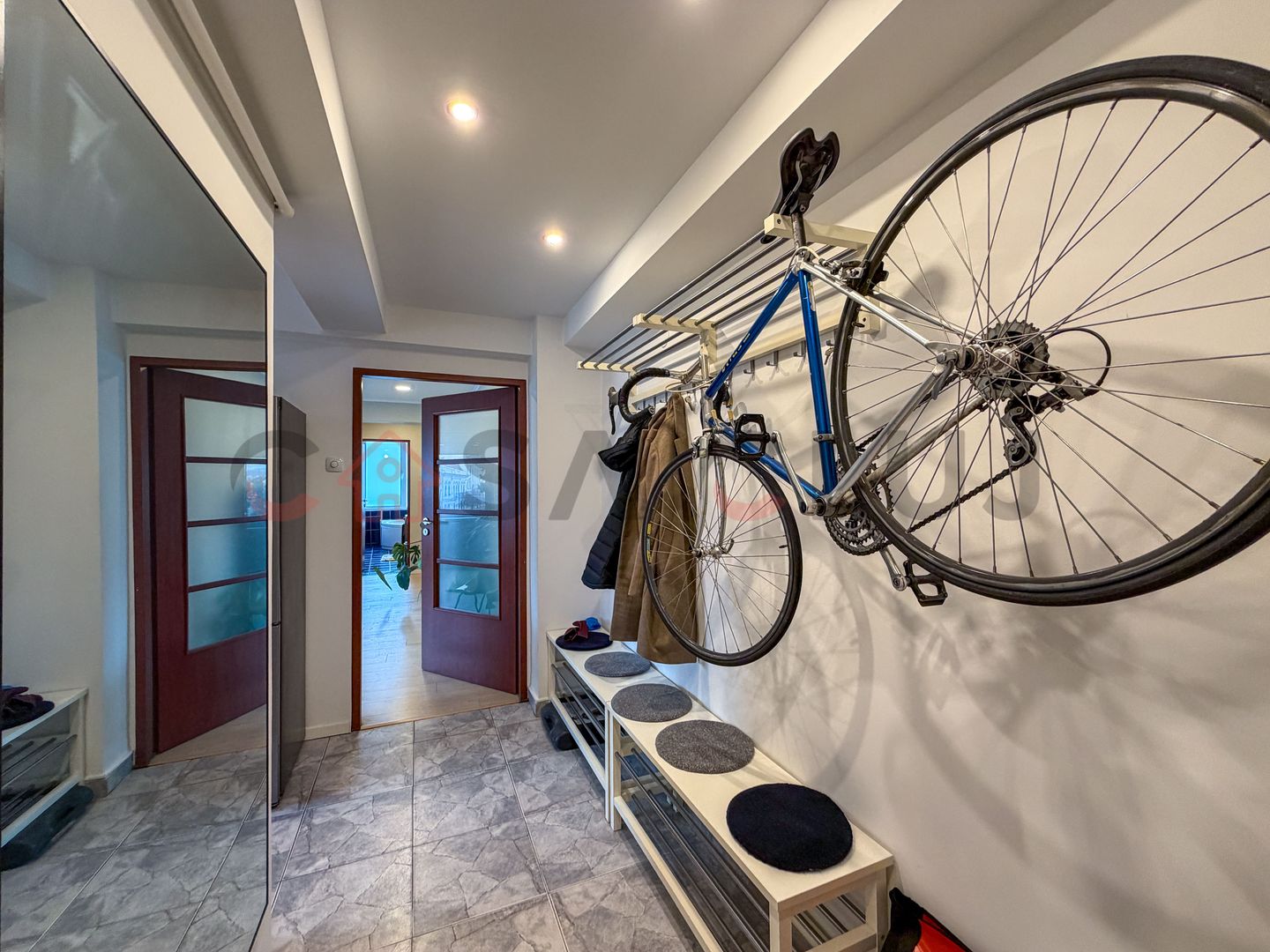 2 camere, cu vedere la Piata Mihai Viteazul! - Poză 11