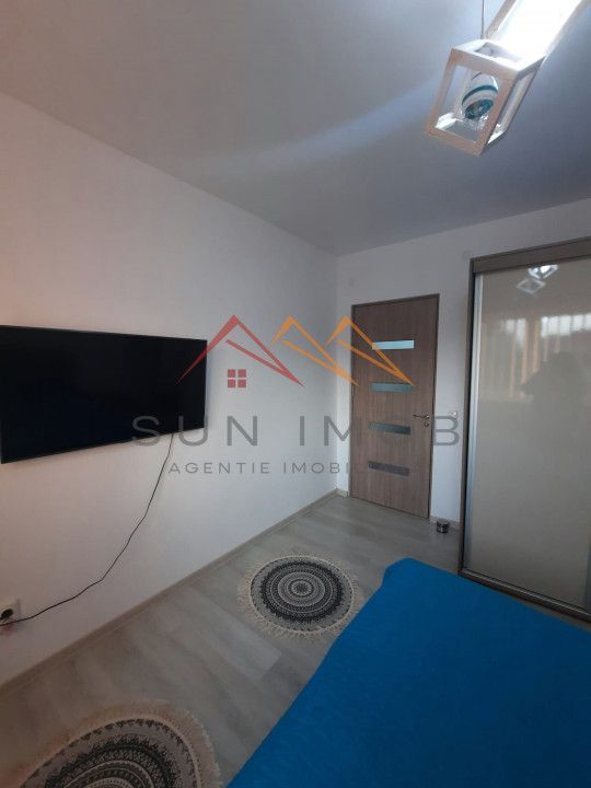 Apartament 2 camere, zona centrala, 1/4, CT, renovat recent, Campina - Poză 1